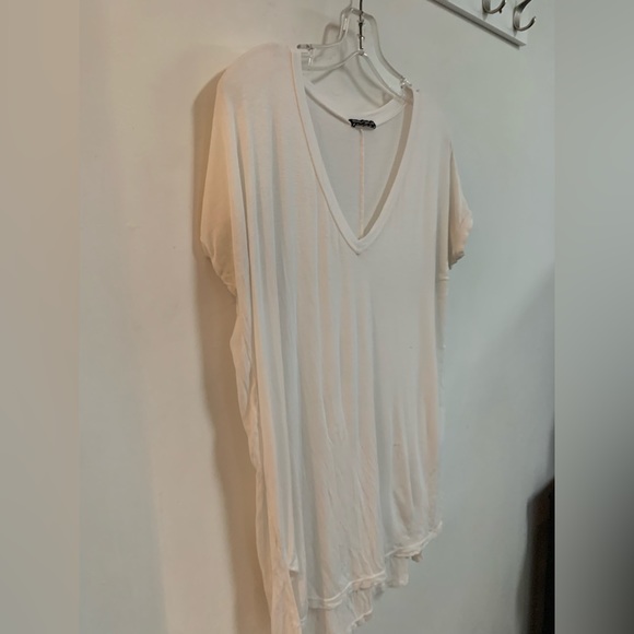 Brandy Melville Oversized Top - Picture 2 of 8